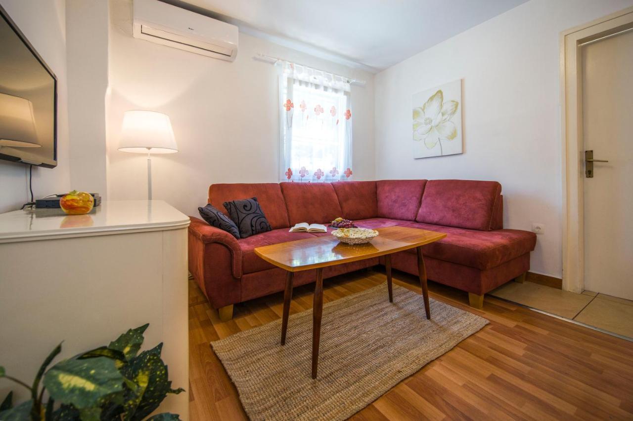 Apartments Odrina スプリト エクステリア 写真